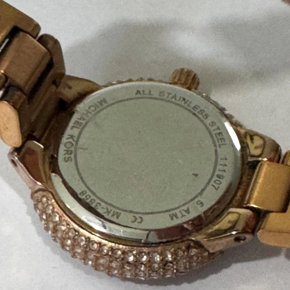 Michael Kors scuffing wear